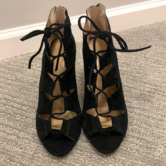 Ann Taylor Black suede, Size 8 high heel lace-up shoes w/zip Never worn🖤 - Picture 2 of 16
